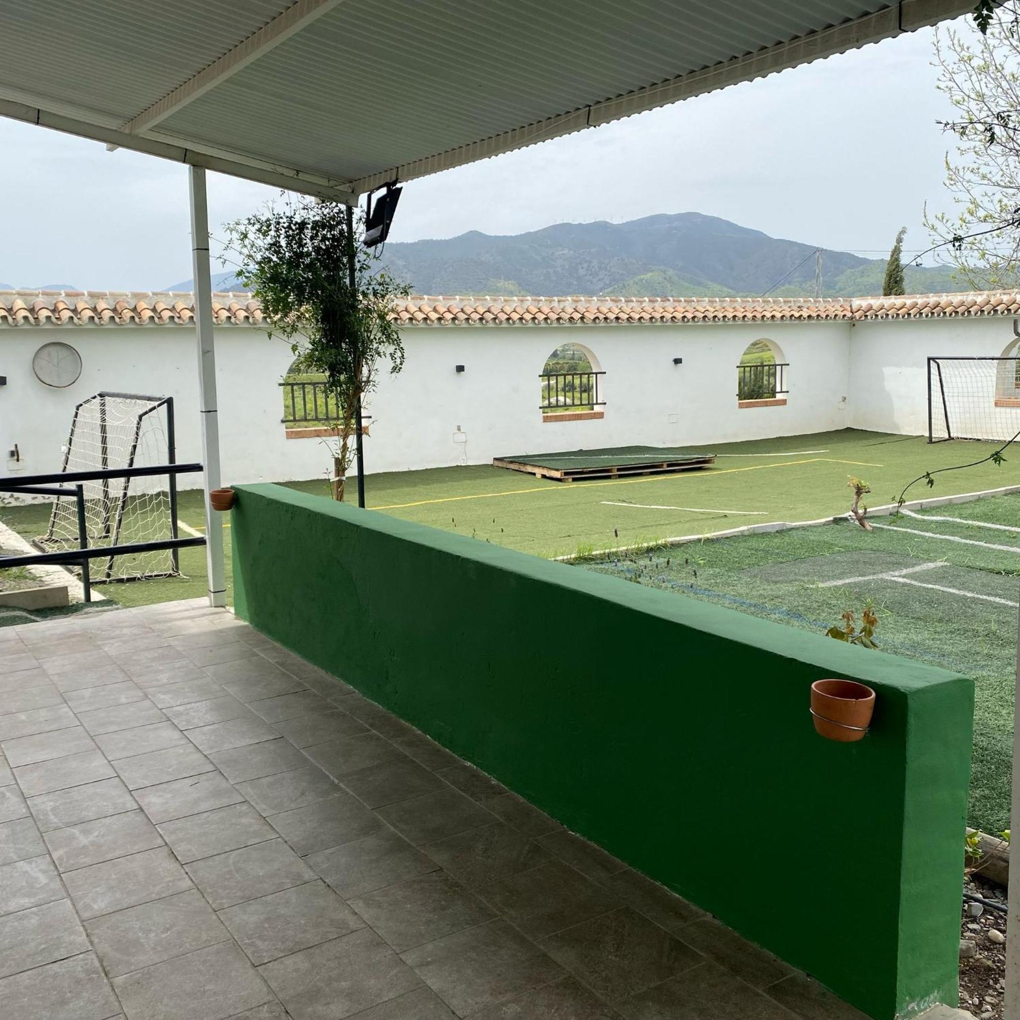 Villa 20 adultos Pool 15 x 8 AC Parking gratuito Acceso carretera Sin vecinos Alora Esterno foto